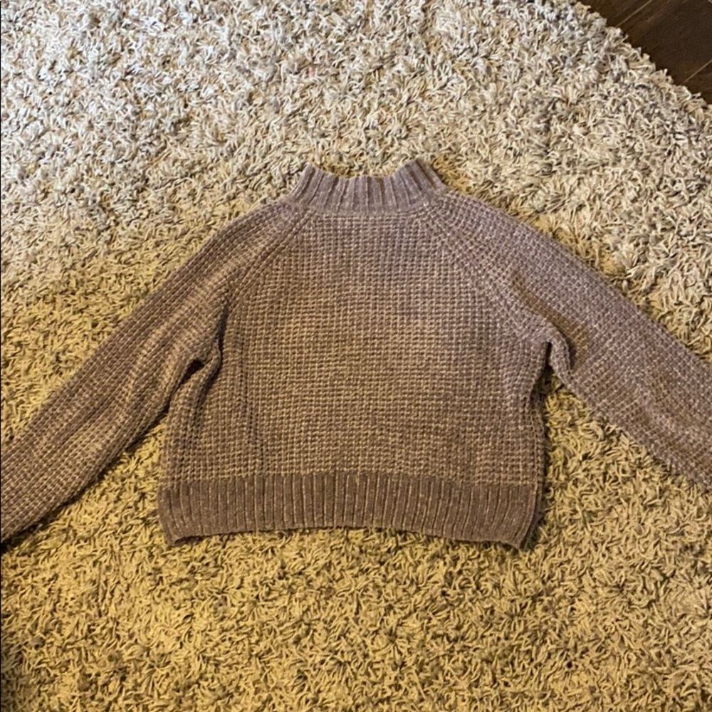 Adorable cropped turtleneck knitted sweater